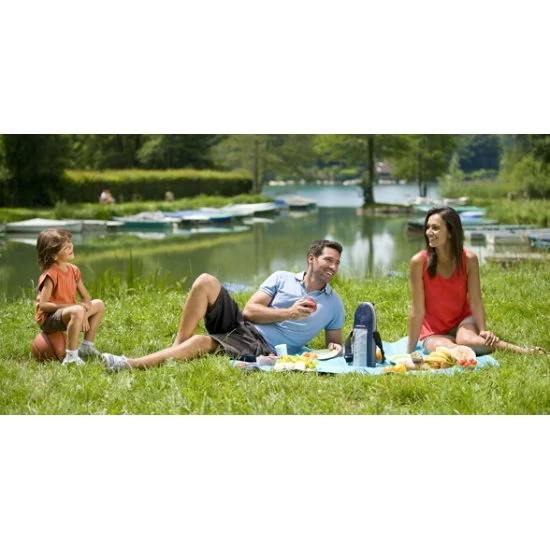 Campingaz Cooler Bottle 1.5L Dark Blue 4 Campingaz Cooler Bottle 1.5L Dark Blue - Image 4