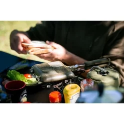 Trakker Armolife Marble Sandwich Toaster -Camping Online Store 27 Armolife Marble Sandwich toaster 7 550x550w