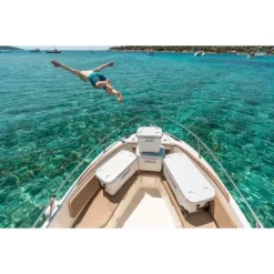 Coleman 100QT Xtreme Marine Cooler -Camping Online Store COOLER20XTREME20MARINE20100QT20WHEELED20200003740220Lifestyle206 550x550w