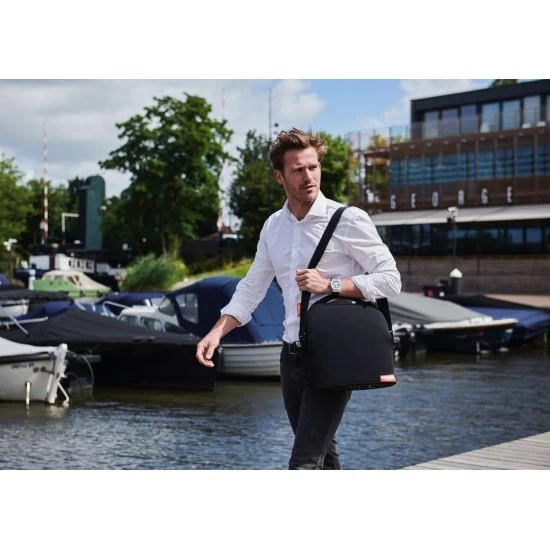 Nomadiq Protective Cover Red 6 Nomadiq Protective Cover Red - Image 6