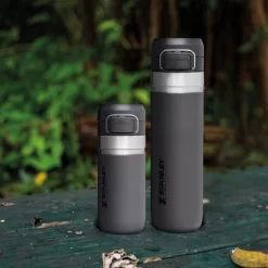Stanley Quick Flip Water Bottle Charcoal 0.70L -Camping Online Store Stanley20 20The20GO20Quick Flip20Water20Bottle20 20Lifestyle20Images 550x550 1