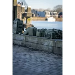 Trakker NXG Chilla Bag 12 Trakker NXG Chilla Bag -Camping Online Store Trakker NXG Luggage Lifestyle Shoot Feb 126 550x550h