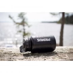 Primus TrailBottle 0.5l Vacuum Black 7 Primus TrailBottle 0.5l Vacuum Black -Camping Online Store p740200 trailbottle vacuum stina hjelm 2019 26 550x550 1