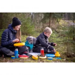 Primus Meal Set Pippi Red -Camping Online Store p740860 pippi meal set stina hjelm 2020 06 550x550 1